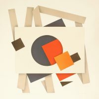 WEBRE-Absztrakt alkotás az asztalon