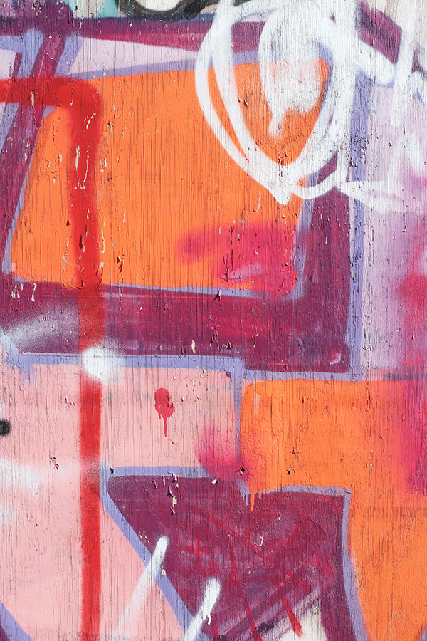 WEBRE-Graffiti a falon közelről WEBRE-Graffiti a falon közelről