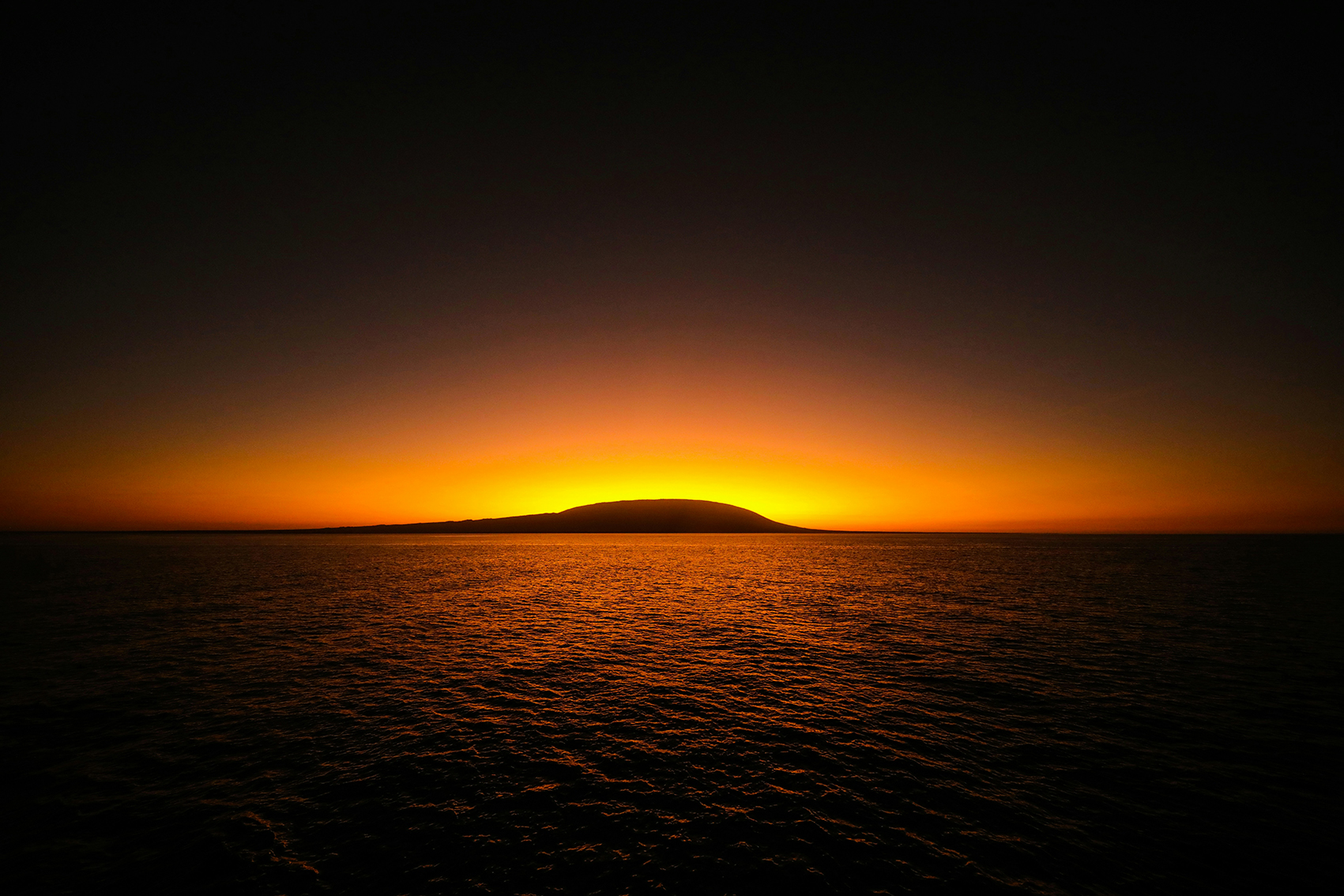 Napnyugta domb mögött